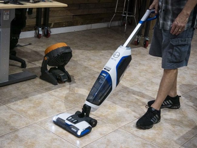 Hoover ONEPWR FloorMate JET vacuuming