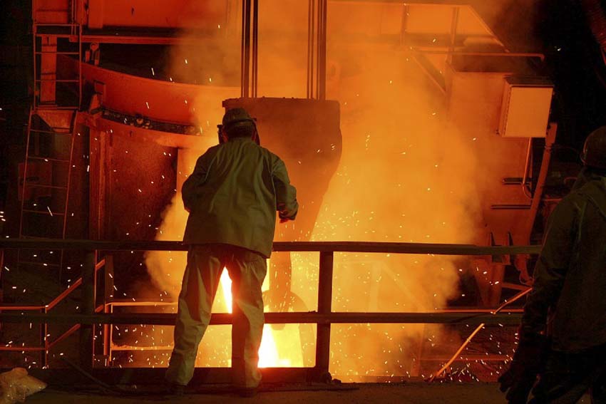 US Steel to Layoff Nearly 200 Workers Amid Tariff Talks