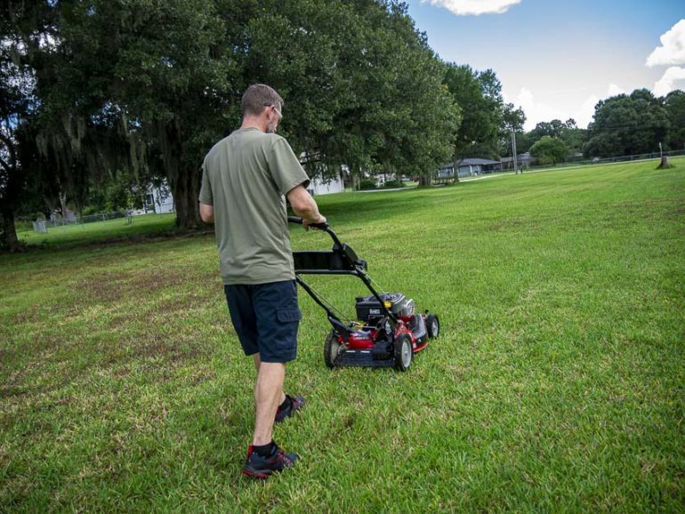 Snapper Commecrial Power Rake Snapper Commercial Lawn Mower CRP218520 Review - Pro Tool Reviews