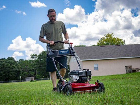 Snapper Commecrial Power Rake Snapper Commercial Lawn Mower CRP218520 Review - Pro Tool Reviews