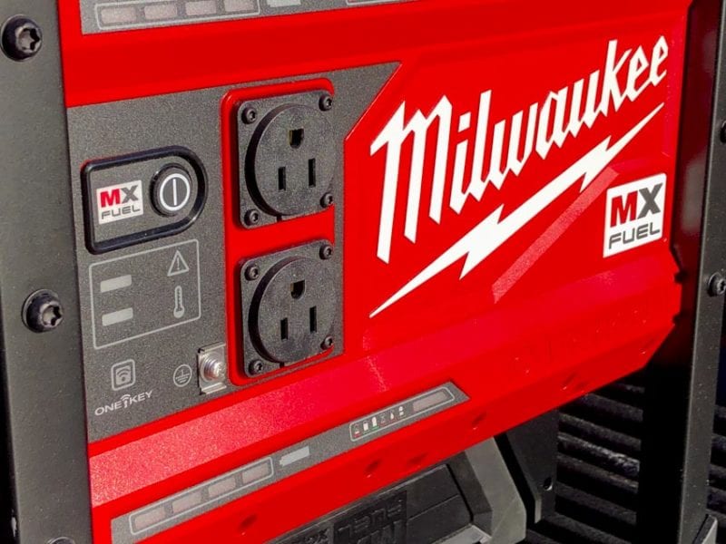 Milwaukee MX FUEL Carry-On 1800W Power Supply Inverter Outlets