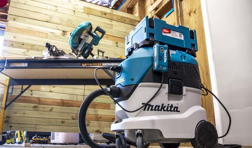 Makita VC4210 Dust Extractor
