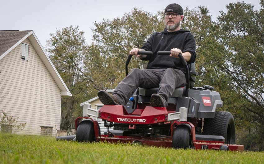 Toro TimeCutter 60-inch Zero Turn Mower