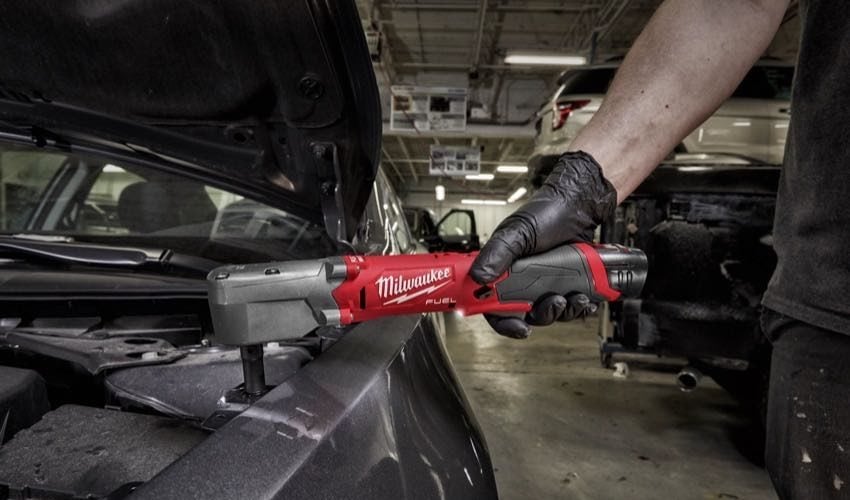 Milwaukee M12 Fuel Right Angle Impact Wrench