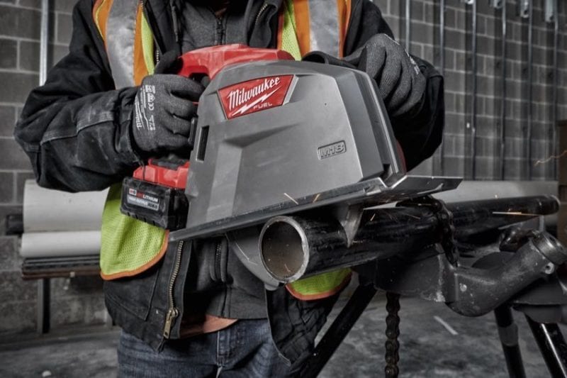 Milwaukee M18 Cordless 8-inch Metal Circular Saw