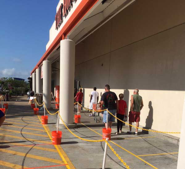 home depot 100 people social distancing