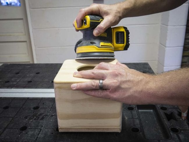 DeWalt DCW210 sander tissue dispenser