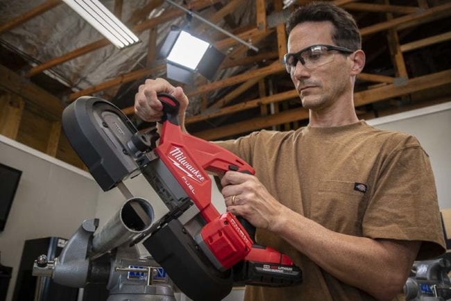 Milwaukee 2829S-22 compact dual-trigger bandsaw