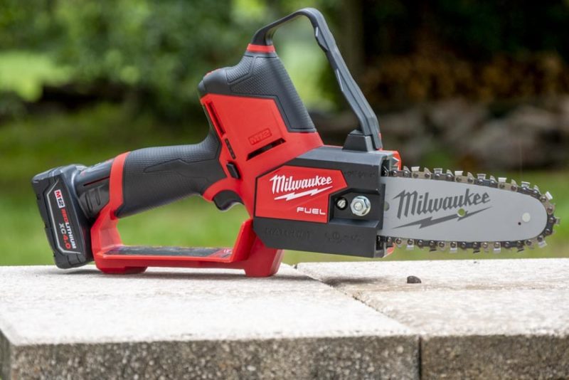 Milwaukee M12 Fuel Hatchet Pruning Saw Review