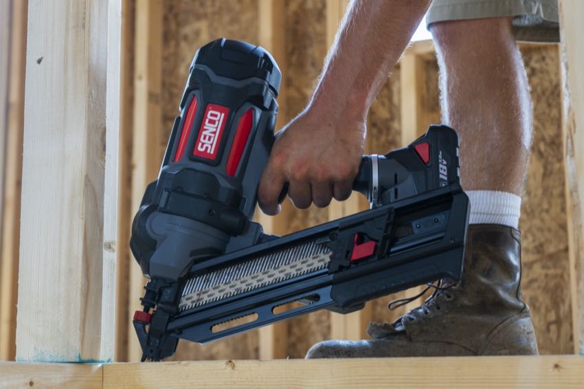 SENCO Fastening Systems 6E0001N 18Ga Fusion Brad Nailer : Amazon.ca: Tools  & Home Improvement