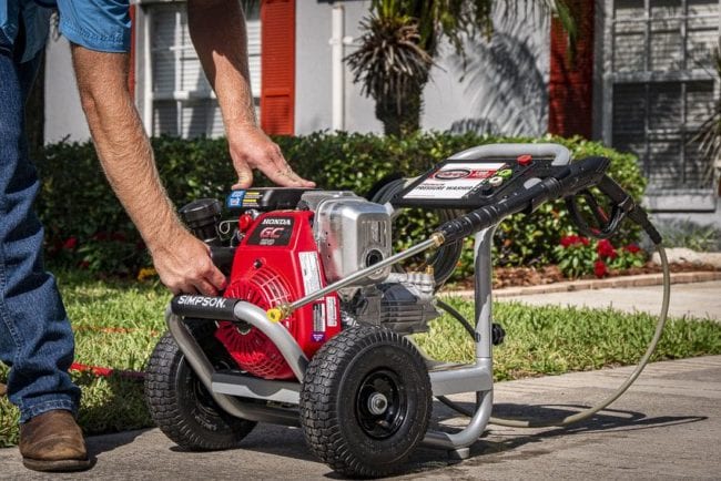 This image has an empty alt attribute; its file name is Simpson-MS60921-Pressure-Washer05-650x434.jpg