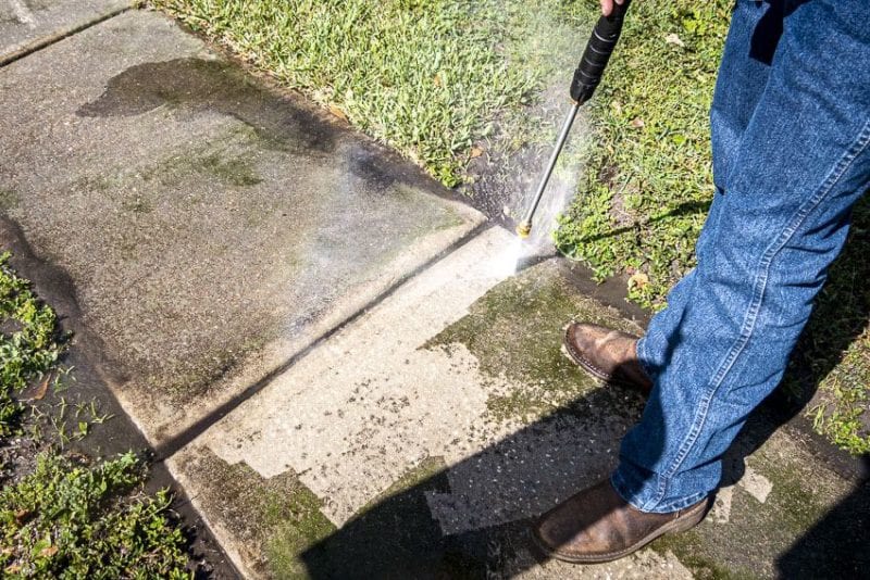 Cleaning concrete