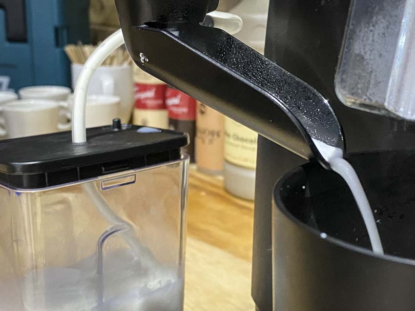 Automatic Milk Frothing