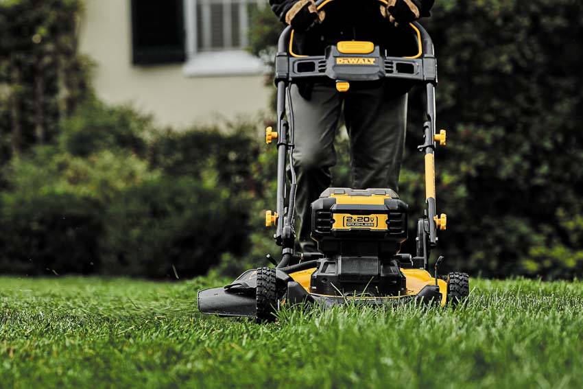 DeWalt 20V Cordless Mower