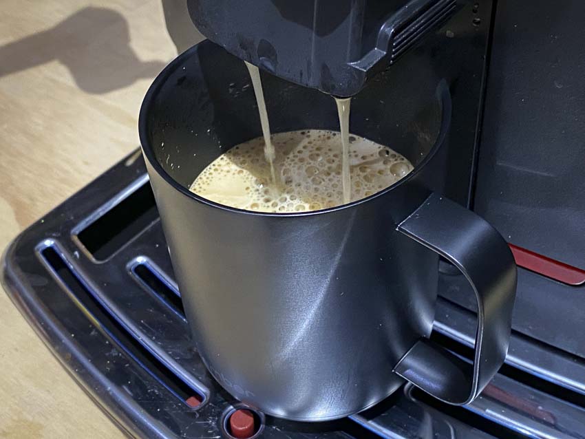 Gaggia Gaggia Cadorna Milk espresso machine coffee crema