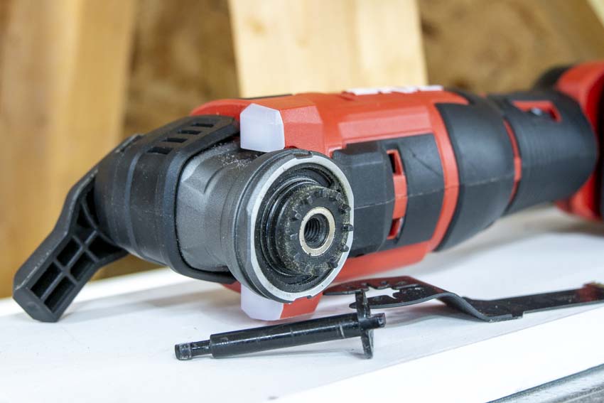 Skil PWRCore 20 Brushless Oscillating Multi-Tool Blade Change