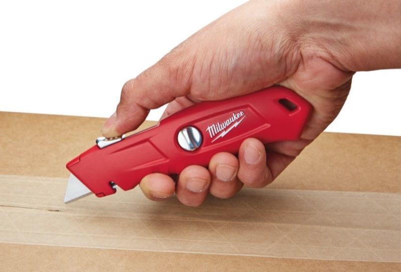 self-retracting safety utility knife