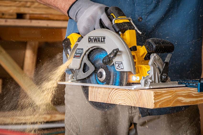 Makita Vs DeWalt | Which Brand is Better 2022? - Pro Tool Reviews