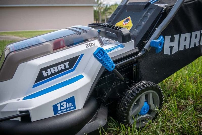Hart 13-inch push lawn mower