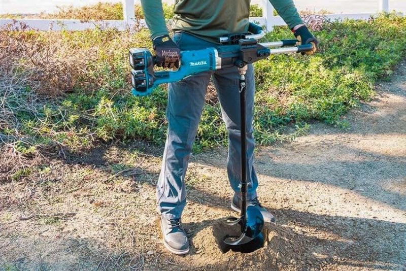 Makita XGD01 18V cordless earth auger