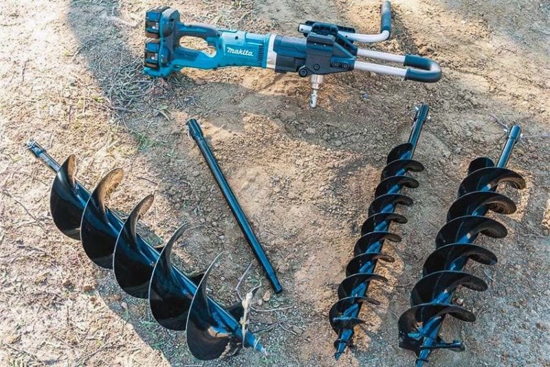 Makita battery-powered earth auger