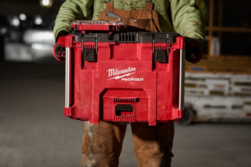 carrying Milwaukee Packout XL toolbox