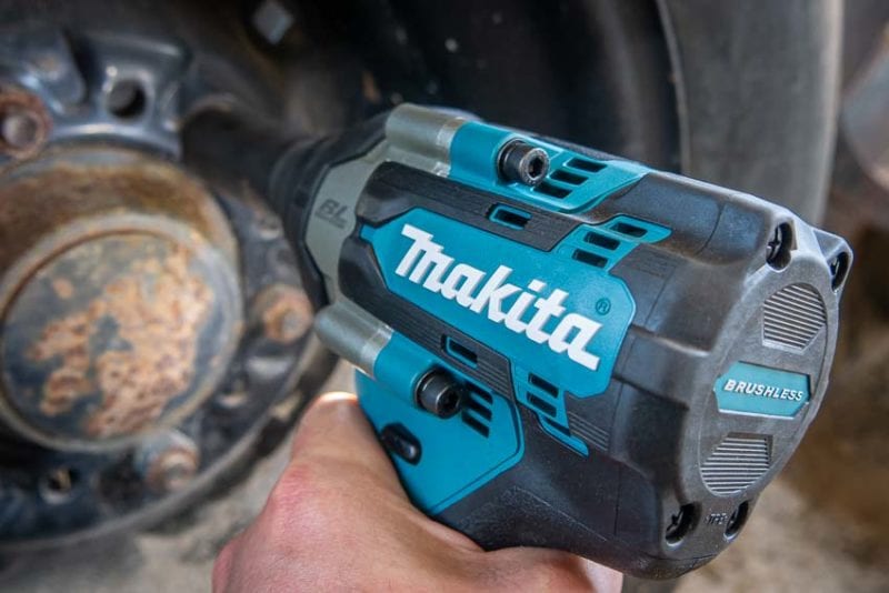 Makita XWT17 impact wrench lug nuts