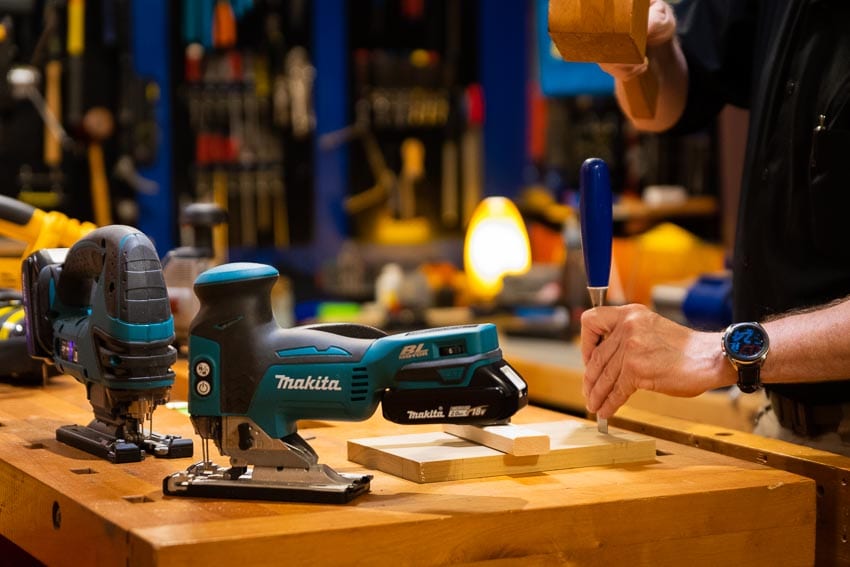 Makita XVJ05Z 18V LXT Brushless Cordless Barrel Grip Jig Saw (Tool Only)