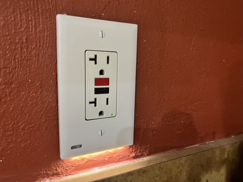 gfci outlets in kitchen and bath