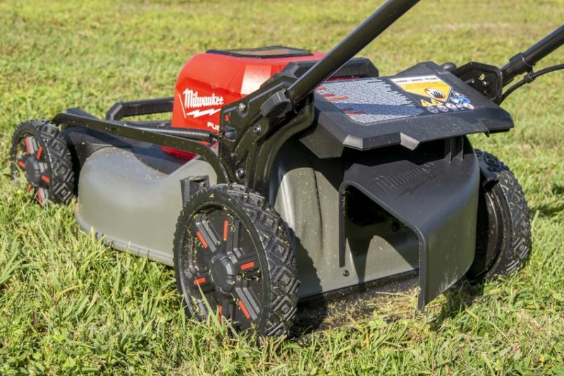 Milwaukee M18 Fuel Self-Propelled Lawn Mower Review - Rear Discharge