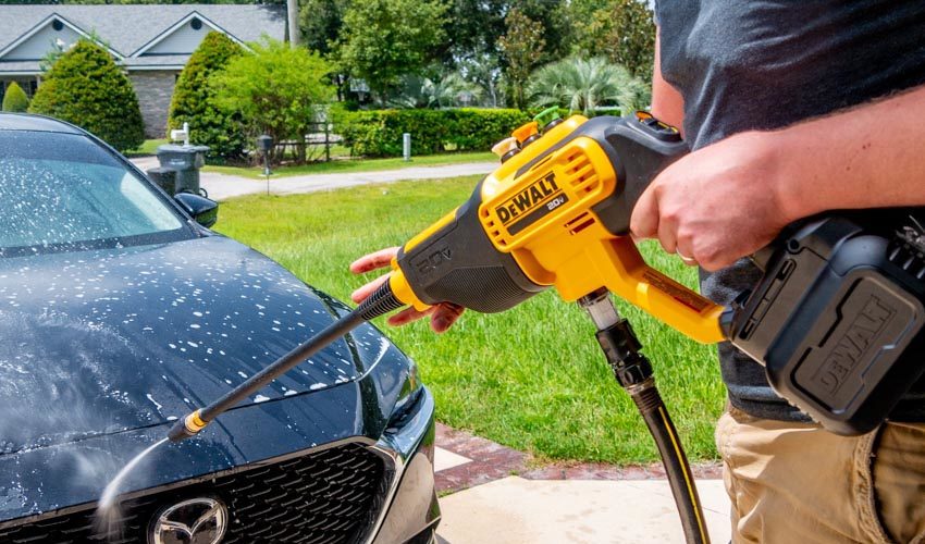 DeWalt 20V Max Cordless Power Cleaner Review | DCPW550