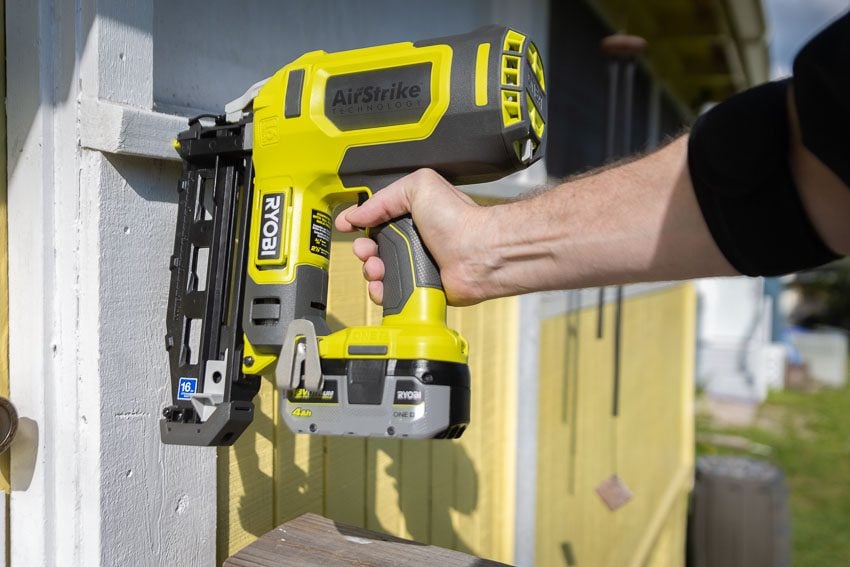 Ryobi One+ 18V 16-Gauge Cordless Airstrike Finish Nailer (Tool Only) P325