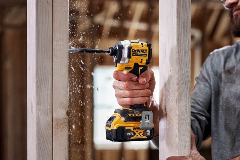 DeWalt DCF850 Atomic 20V impact driver