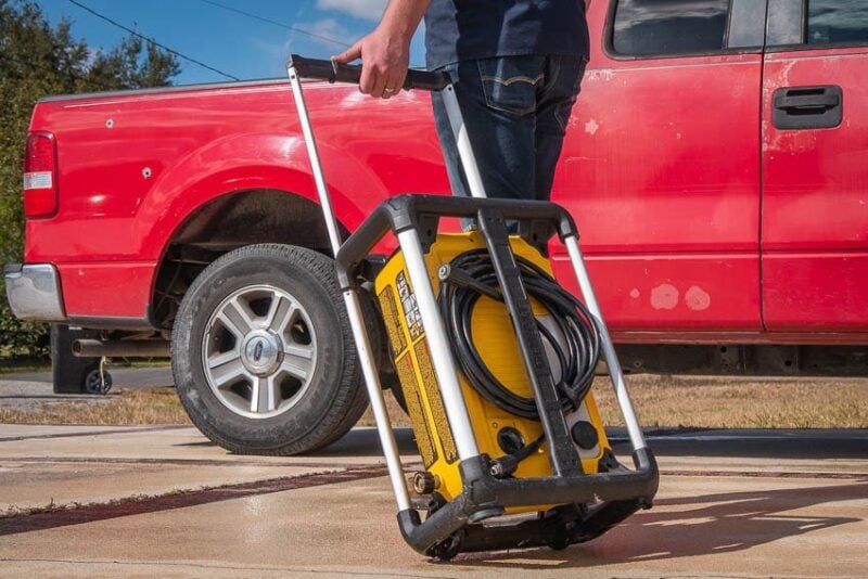 DeWalt 2100 Max PSI Electric Worksite Pressure Washer Review DWPW2100 3 DeWalt 2100 Max PSI Electric Worksite Pressure Washer DWPW2100