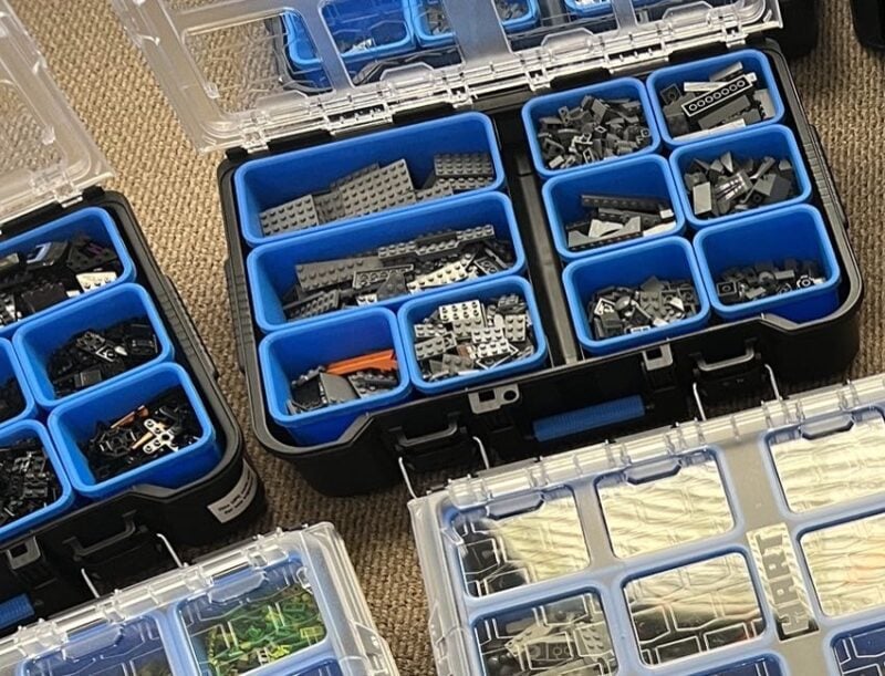 I made some storage bins of different sizes that fit perfectly and can  stack inside the drawers. : r/LegoStorage