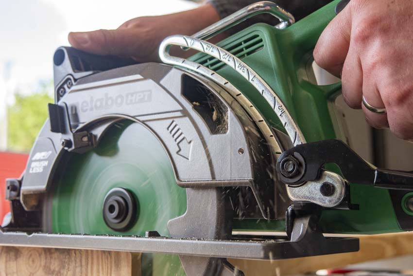 Metabo HPT 36 V MultiVolt 7-1/4-in Rear Handle Circular Saw C3607dwam 331067863