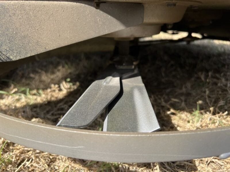 Zero Turn mower cross-cut blades