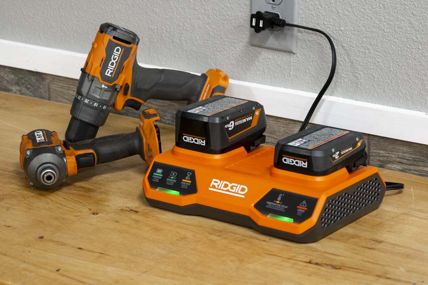 Ridgid 18V Dual-Port Simultaneous Battery Charger Review