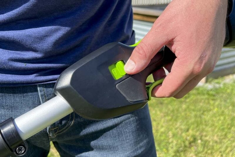 Greenworks Pro 60V 16" Battery Operated Cord Trimmer Review 6 Greenworks Pro 60V 16" Battery Operated Cord Trimmer Review