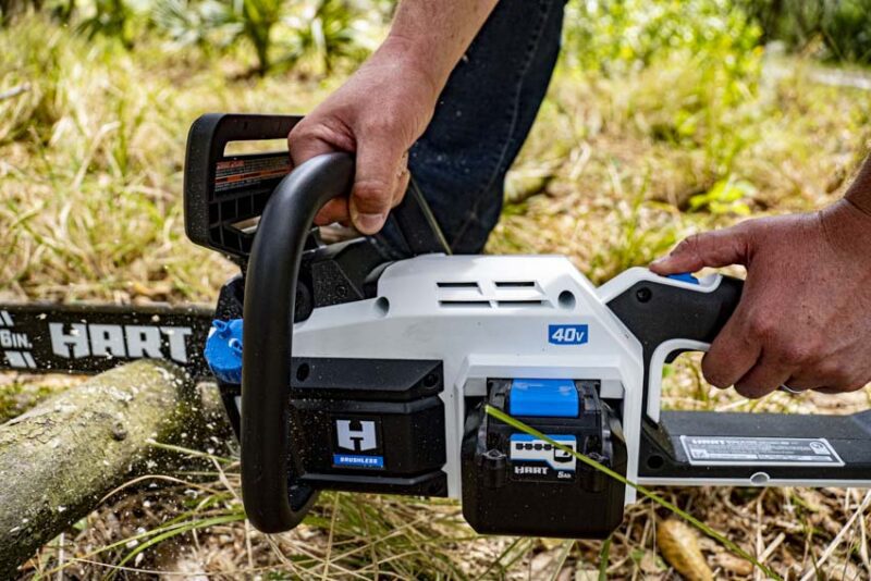 HART 40V Battery-Powered 16-Inch Chainsaw Review