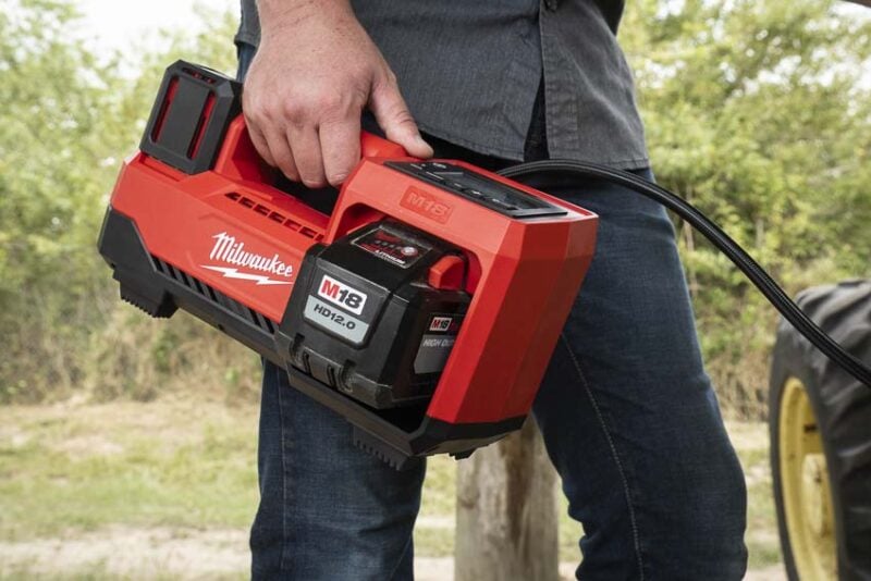 Milwaukee M18 battery-powered tire inflator