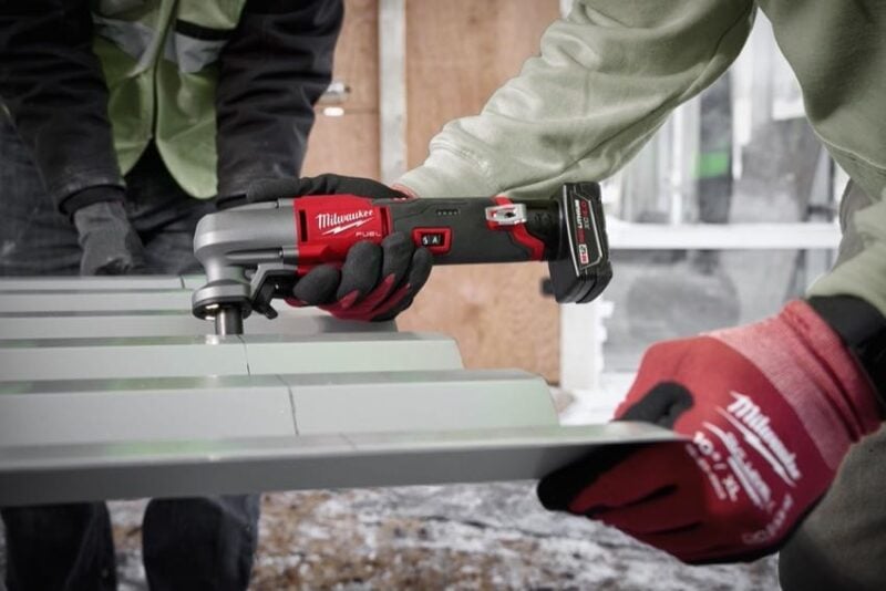 Milwaukee M12 FUEL 16 Gauge Variable Speed Nibbler - No Charger, No  Battery, Bare Tool Only