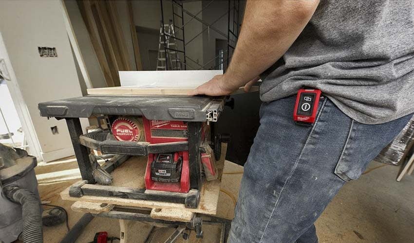 Milwaukee Wireless Dust Control Adapter and Remote Control