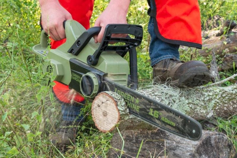 Green Machine 62V Battery Powered 16 Inch Chainsaw Review
