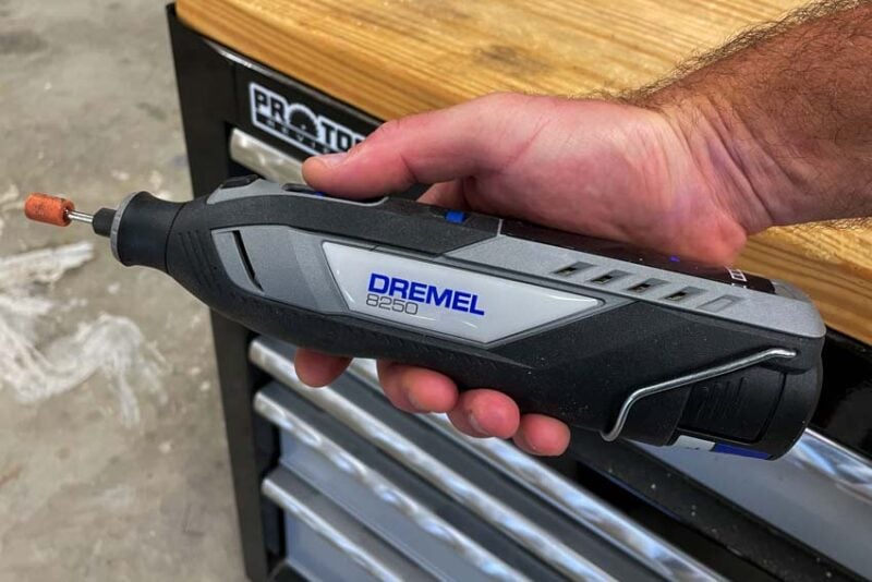 Dremel 8220 Review-Cordless High Performance Rotary Tool 