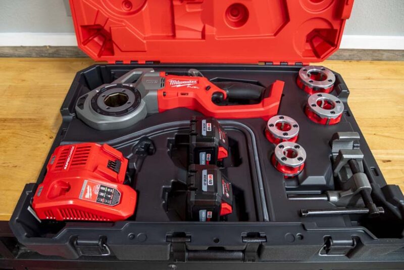 Milwaukee M18 Fuel Compact Pipe Threader Review 