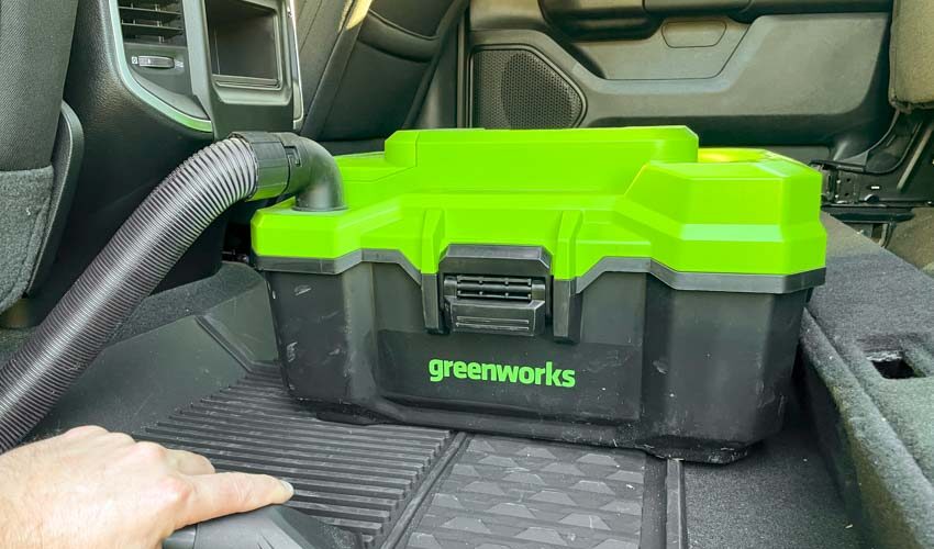 Greenworks 24V 3-Gallon Cordless Wet Dry Vacuum Review