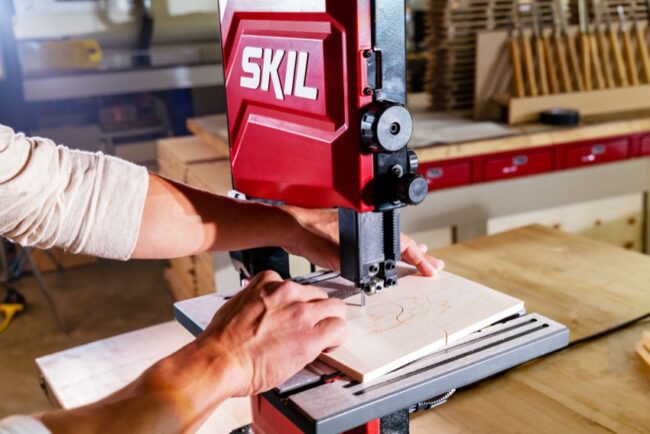 Lot - Electric Skil Bench Top Band Saw 3386