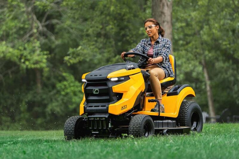Cub Cadet XT1 Enduro FAB Series Lawn Tractor
