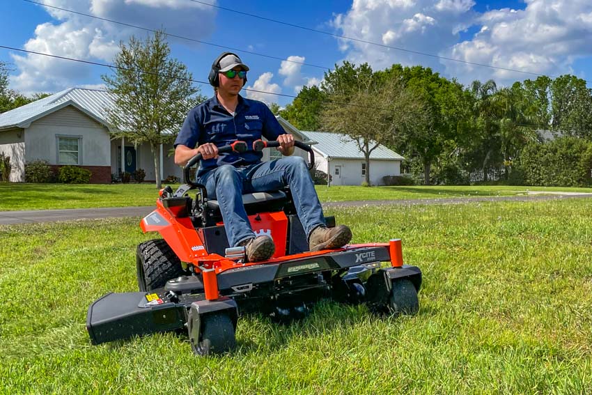 Husqvarna Xcite Zero-Turn Lawn Mower Review